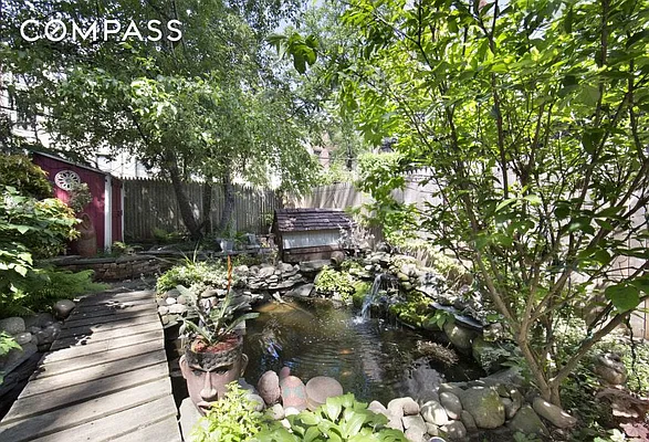 Sold by Compass | media 6