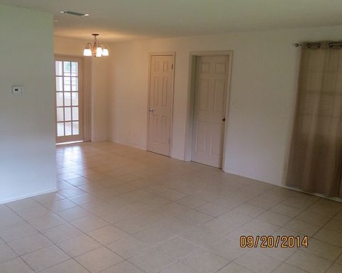 4th image of 1655 Center Ave