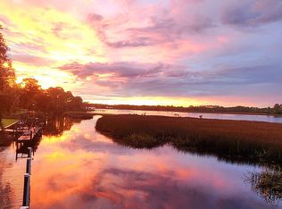 151 River Rd, Carrabelle, FL 32322