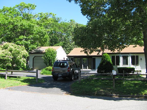 2nd image of 2 Yale Dr