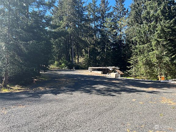 2nd image of 32115 Douglas Drive