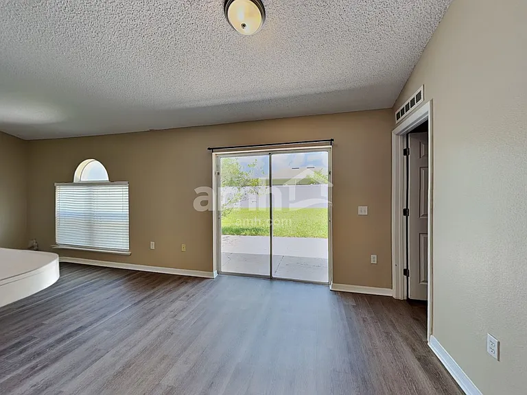 147 Timbercreek Pines Cir — Photo 4