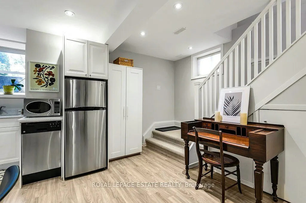 1 bed, $2,000 — Photo 3