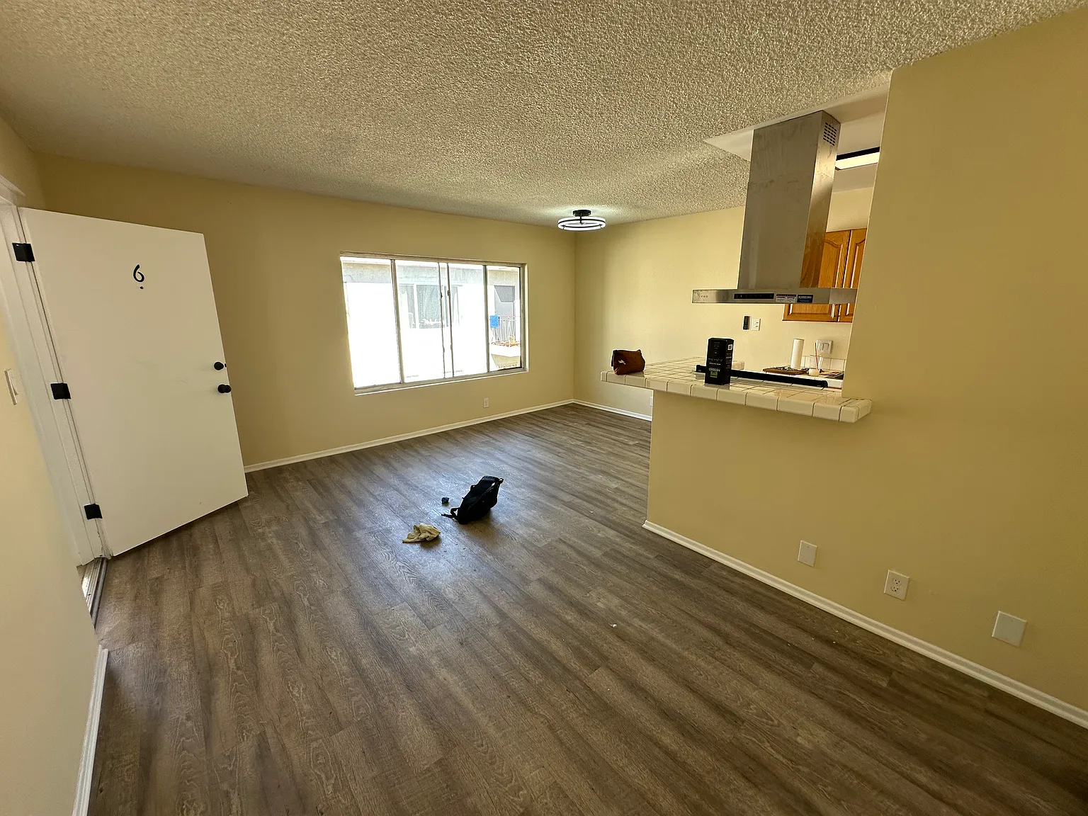 1 bed, 500 sqft, $2,400 — Photo 1