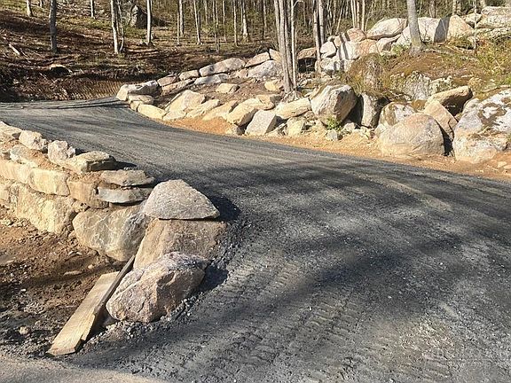 5th image of G56 Sky Camp Road