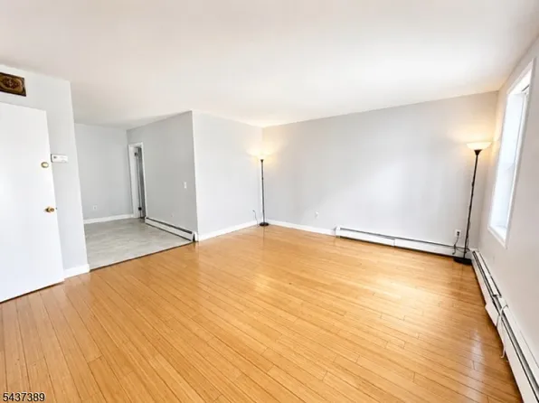 120 Grant Ave, Harrison, NJ 07029