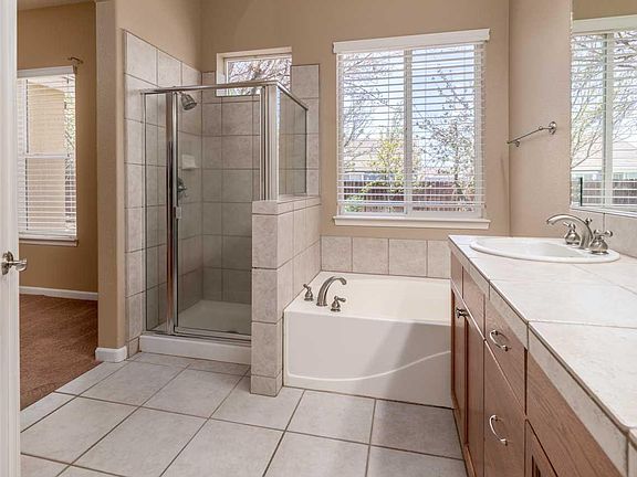 3rd image of 1362 Horse Creek Way
