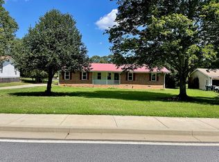 826 Tanner Rd, Dacula, GA 30019