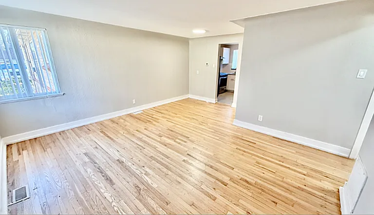 Bright and spacious living room