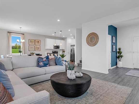 7th image of this home