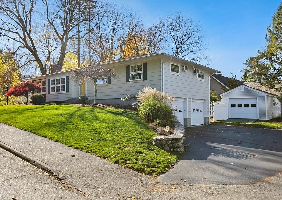 240 Central St, Auburn, MA 01501 Zillow