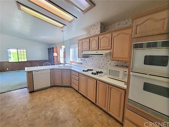 5th image of 20065 Canyon View Dr