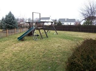 10224 Valley Ridge Cir, Fishers, IN 46037