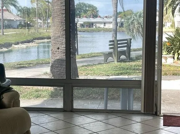 4326 Tahitian Gardens Cir #14E, Holiday, FL 34691