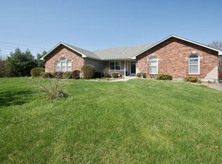 25212 E Haines Rd, Lees Summit, MO 64086