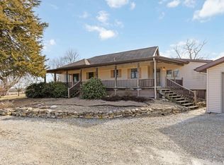 409 N Main St, Payson, IL 62360