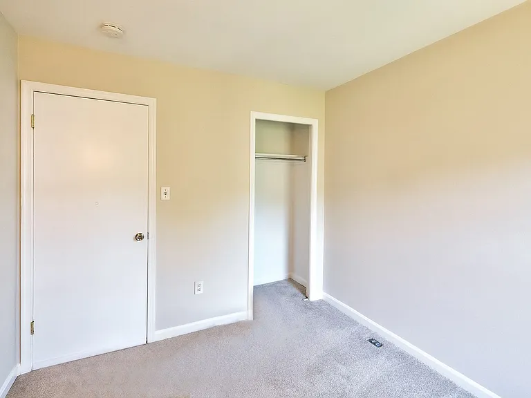 16 Casino Ct — Photo 29
