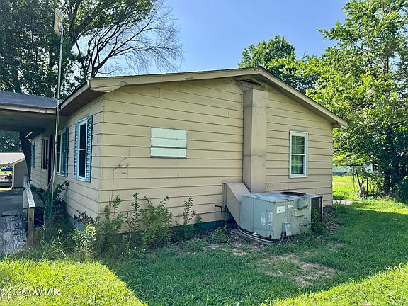 5th image of 216 Burch Rd