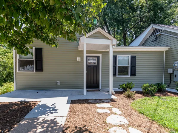 373B Main St Room 3, Madison Heights, VA 24572