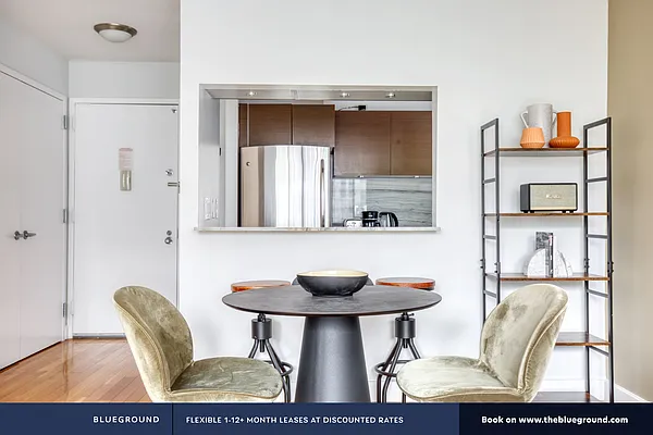 Rented by The Blueground | media 4