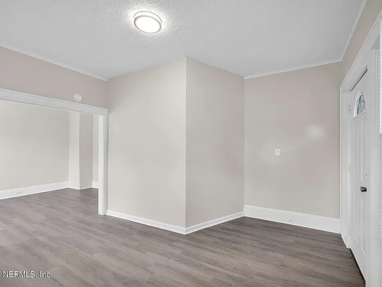 6418 Sapphire Dr — Photo 21