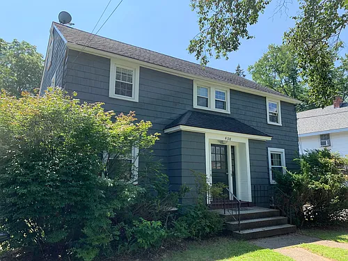 438 Delaware Ave #B Photo 1