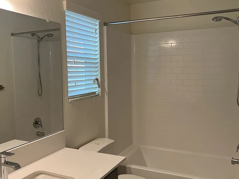 2021 N Walling Ln — Photo 9