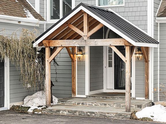 2nd image of 120 Lyndell Rd