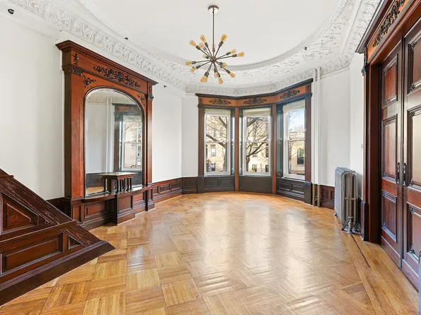 896 Park Place image 1 of 12