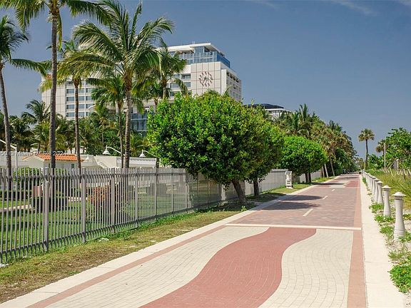 4th image of 2899 Collins Ave APT 537