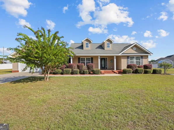 143 Caleb Cir, Jesup, GA 31545