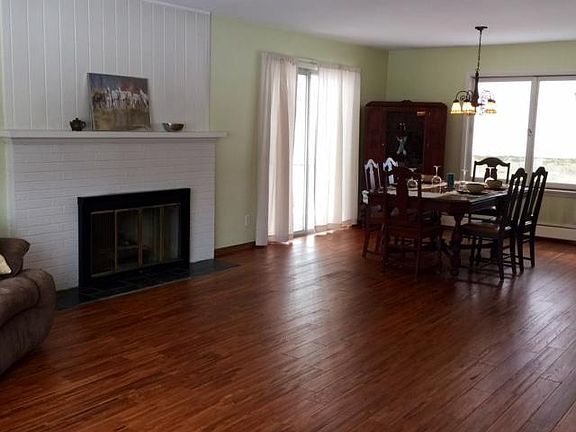 2nd image of 3240 Boltwood Dr