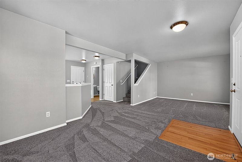 4th image of 6514 Oklahoma Street SE