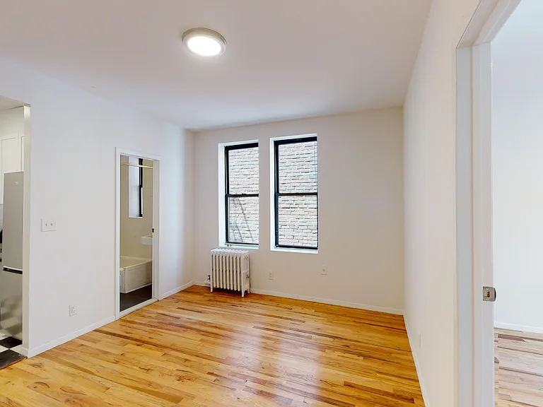 417 E 65th St #15 — Photo 3