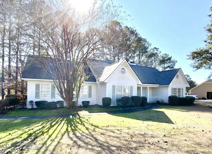 1st image of 510 Saint Andrews Cir