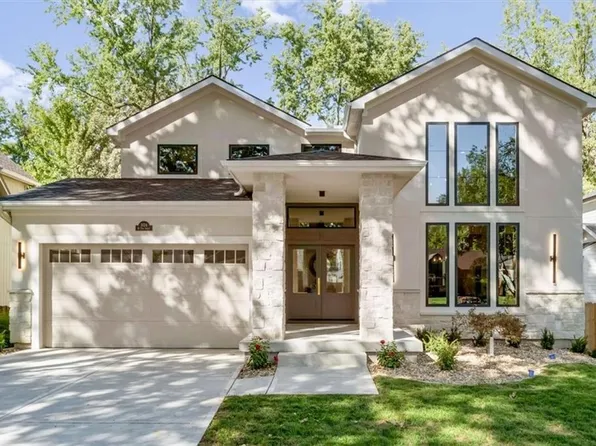 5024 W 72nd St, Prairie Village, KS 66208