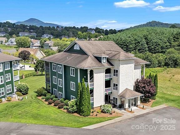 2nd image of 181 Birkdale Ct #D5
