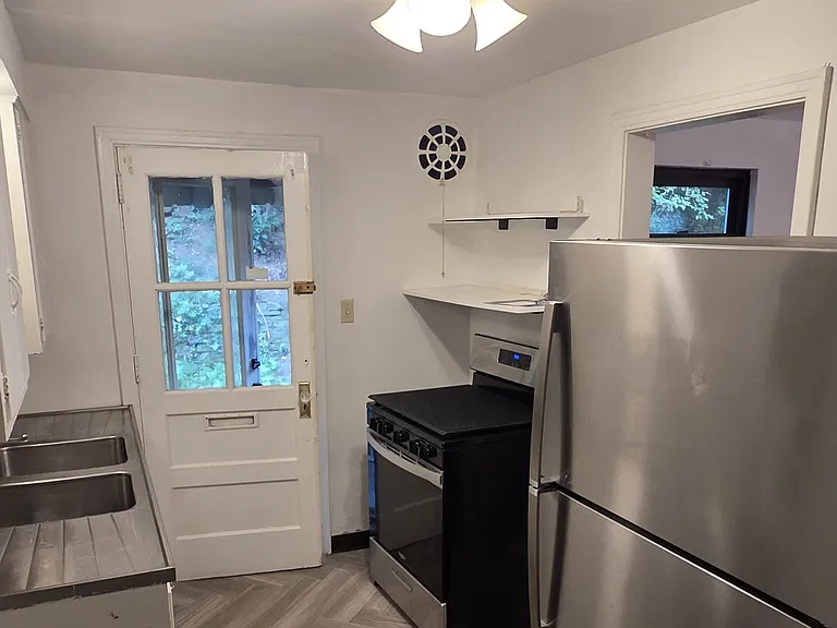 102 Mount Lebanon Blvd #100 — Photo 2