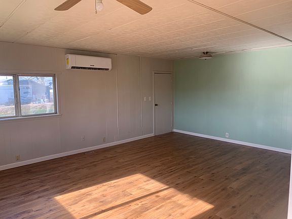 5th image of 17636 Garnet Rd