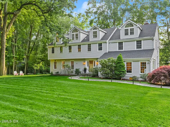 28 Carriage Dr, Stamford, CT 06902