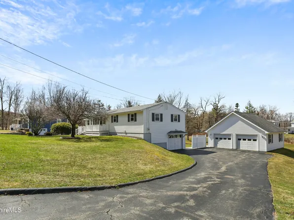 70 Brooks Hts, Clarksburg, MA 01247