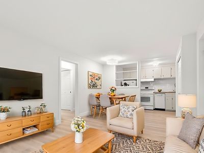 37 Holten St APT 2, Danvers, MA, 01923