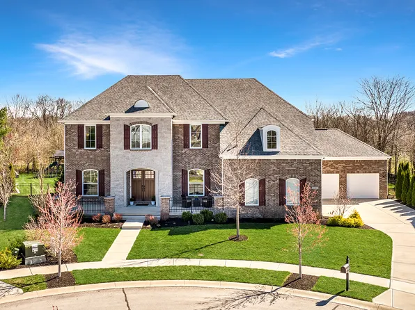 6623 E Deerfield Ct, Zionsville, IN 46077