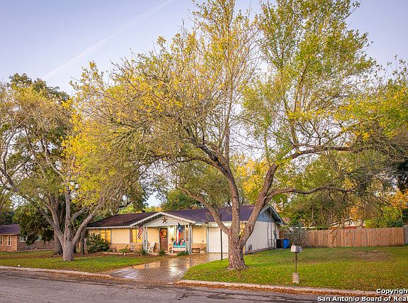 3rd image of 1302 Keller Ln