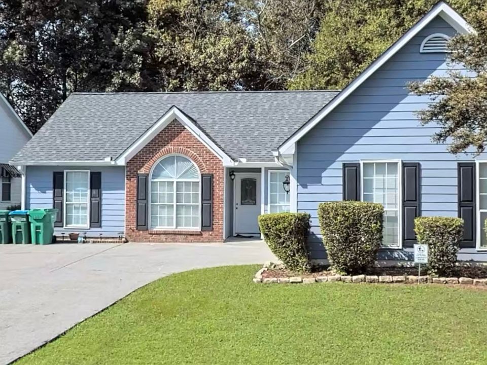 1st image of 2690 Cambridge Park Dr