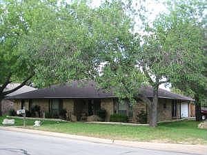 4915 Shady Springs