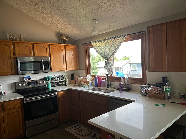 8018 Bauman Ave — Photo 8
