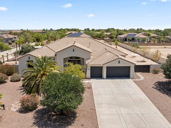 10417 N 180TH Drive, Waddell, AZ 85355