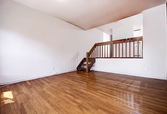 Rented by Urbane Brokerage | media 13