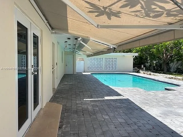 5881 SW 15th St — Photo 10